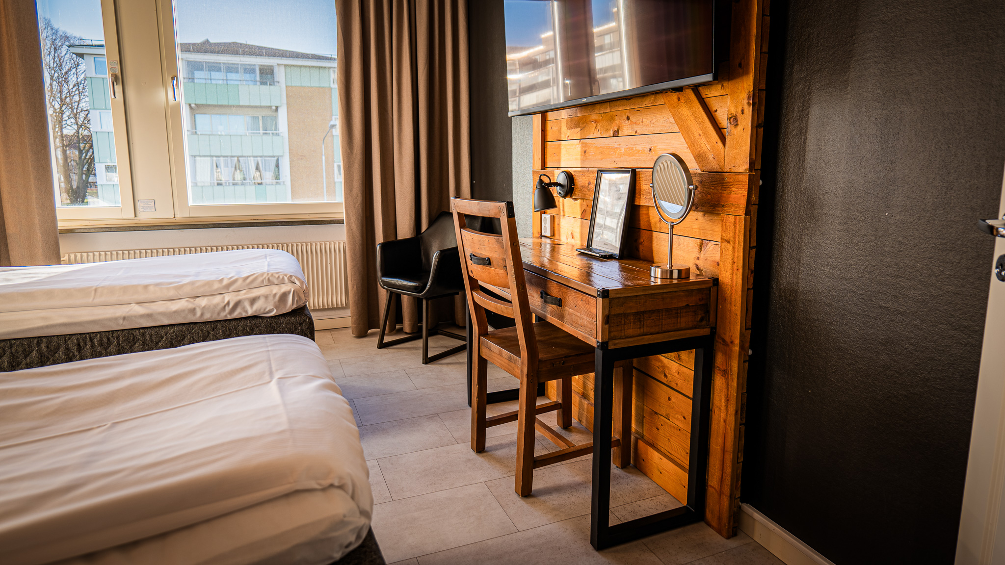 TomaszPikus 5 - Your Ultimate Guide to Sweden - LikeSweden.com - Havshotellet - cozy stay in Malmö not only for the Valentine's Day