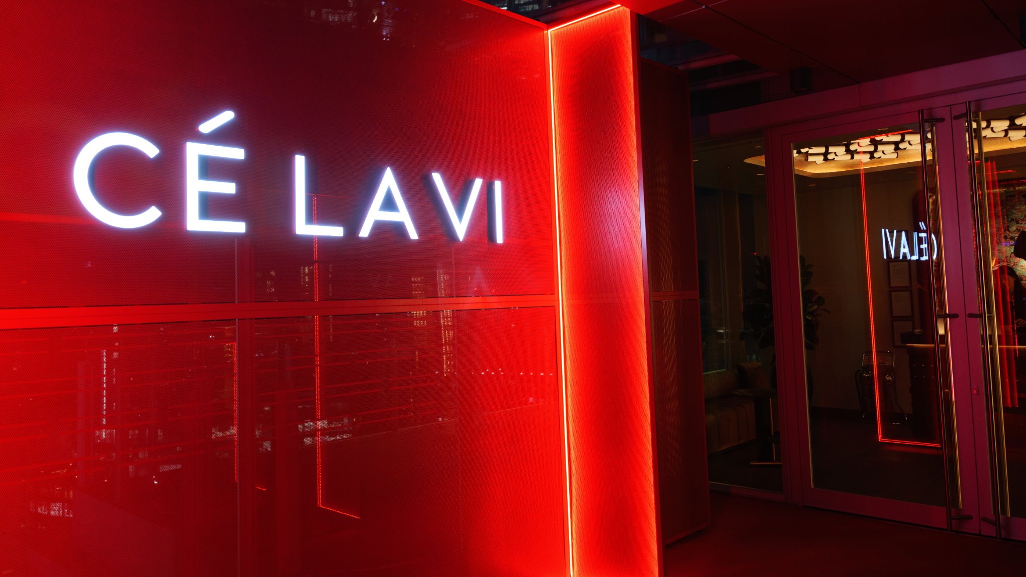 CELAVI PikusMedia 1 - Your Ultimate Guide to Sweden - LikeSweden.com - CÉ LA VI London review: Unmissable rooftop experience (worth every pound?)