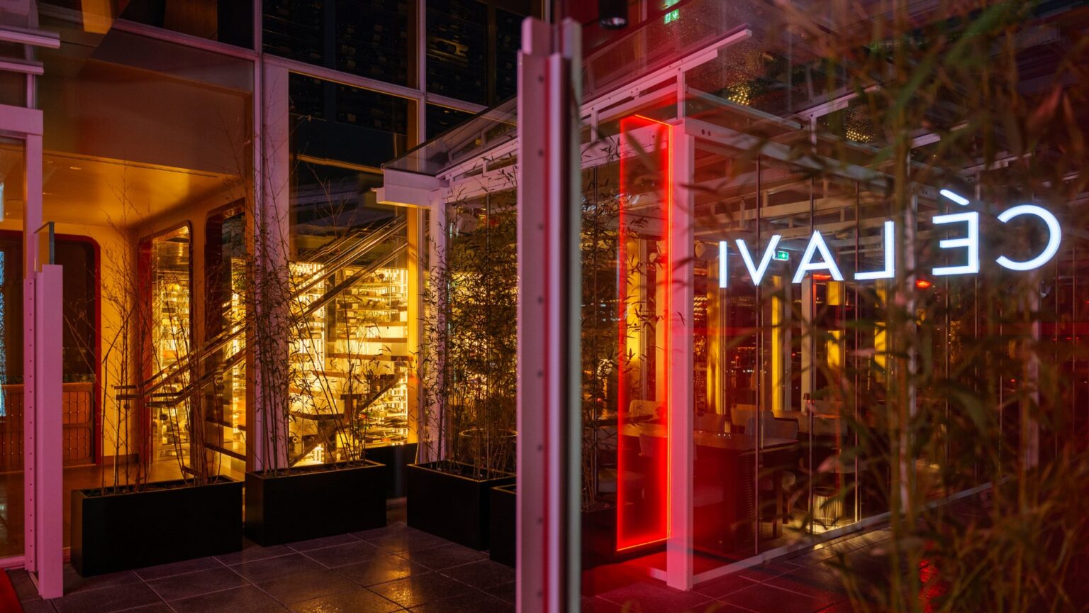 CELAVI PikusMedia 2 - Your Ultimate Guide to Sweden - LikeSweden.com - CÉ LA VI London review: Unmissable rooftop experience (worth every pound?)