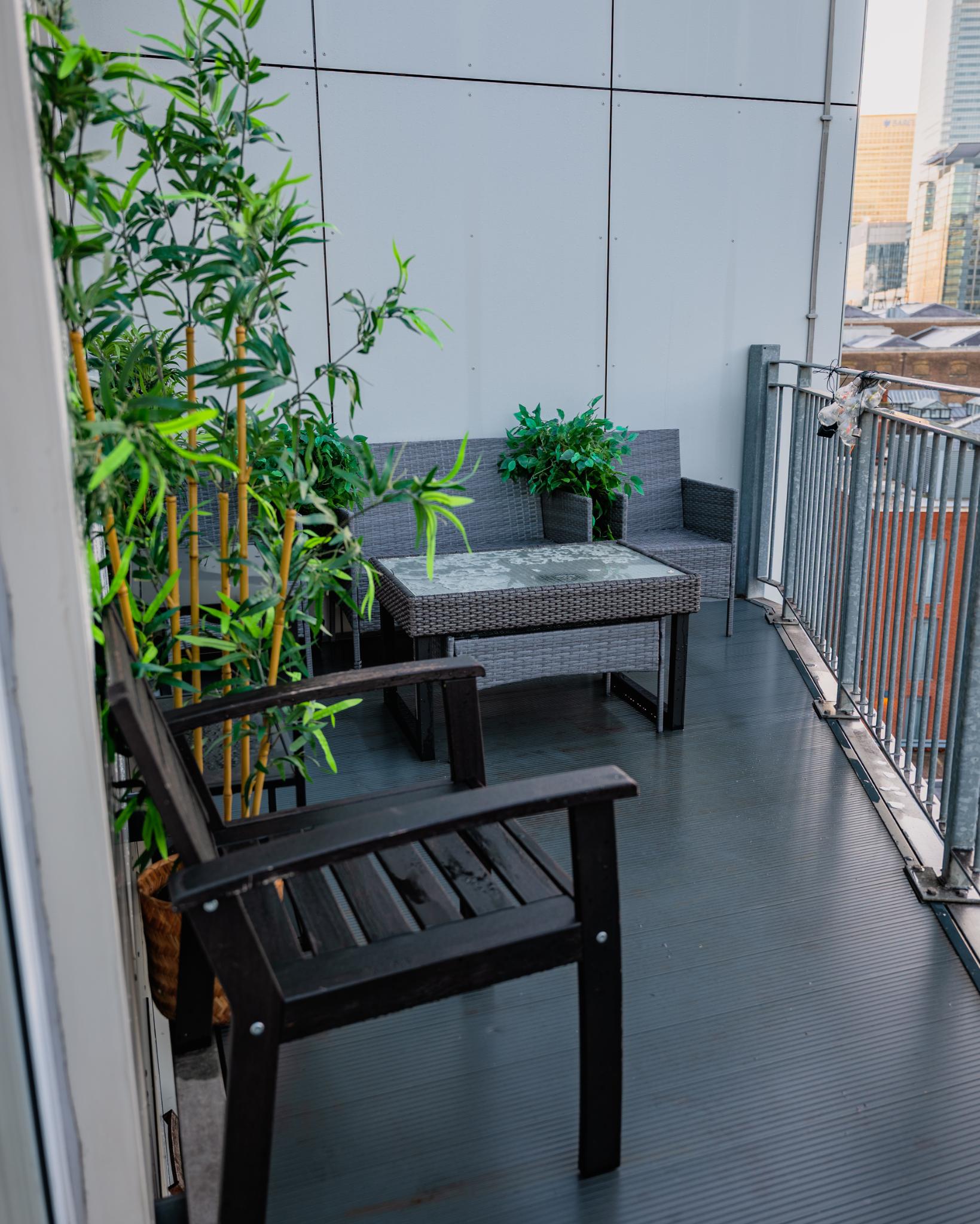 Airbnb in London review: Honest insights from our Canary Wharf 2026 stay with Lujan Luxury Property – LikeSweden