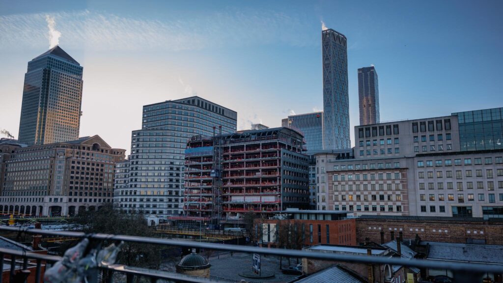 Airbnb in London - Canary Wharf by Lujan Luxury Property