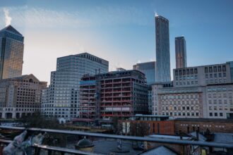 Airbnb in London - Canary Wharf by Lujan Luxury Property