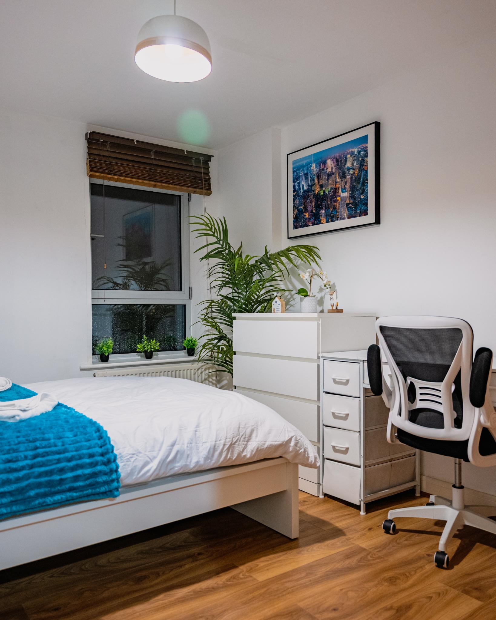 Airbnb in London review: Honest insights from our Canary Wharf 2026 stay with Lujan Luxury Property – LikeSweden