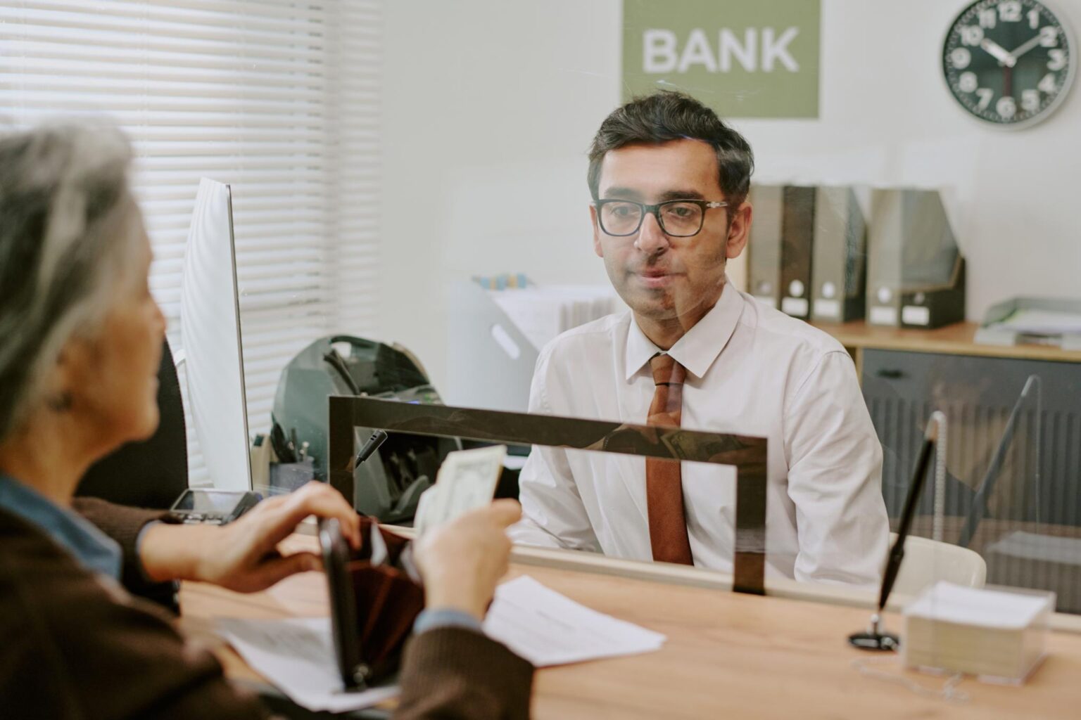 How to open a bank account in Sweden in 2026 (Guide for immigrants) – LikeSweden