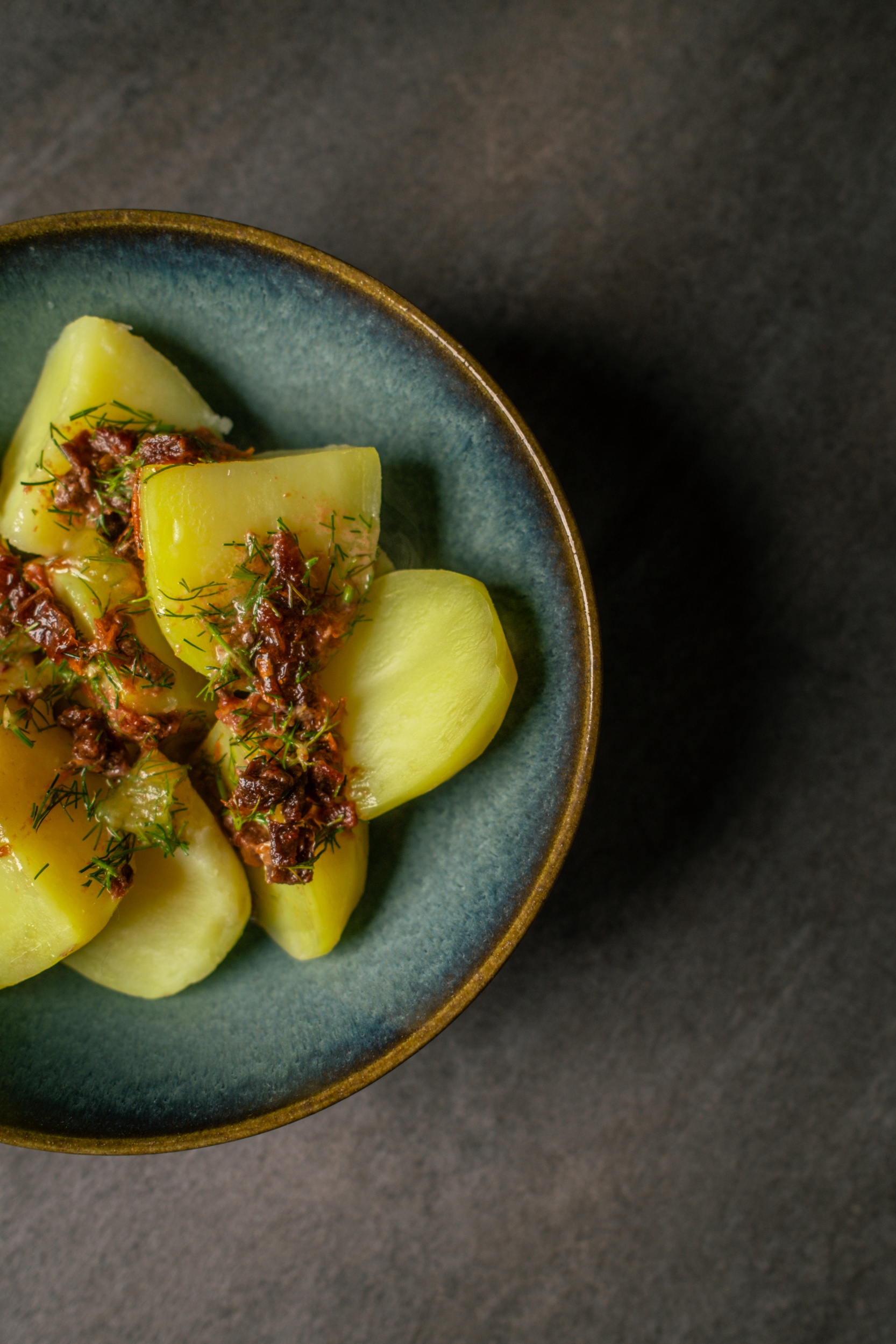 Färskpotatis med dill och smör